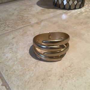 Vintage goldtone wrap /clasp bracelet